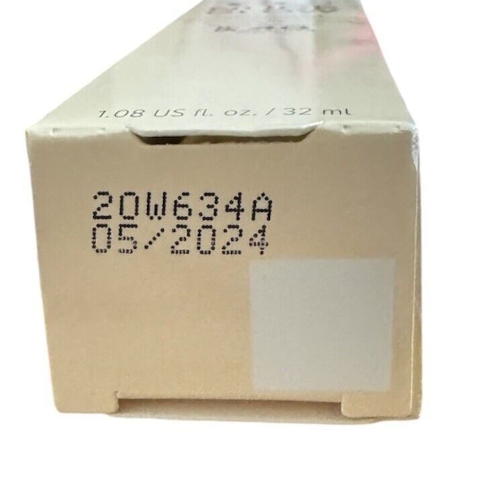 It Cosmetics CC+ Nude Glow Medium Coverage Skin Tint SPF40 NEUTRAL MEDIUM 1.08oz - Picture 8 of 9